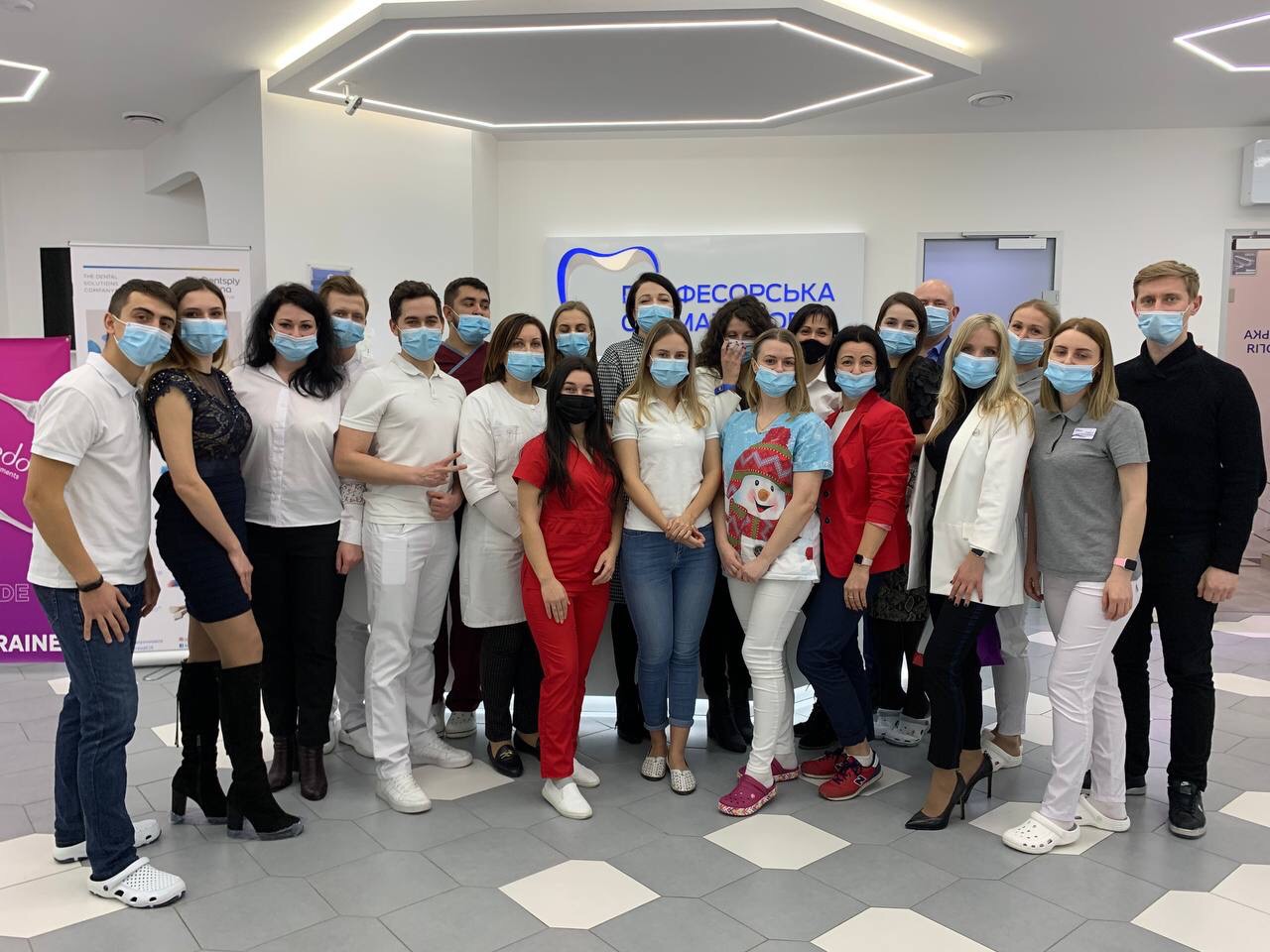 Нагородження переможців ХХІІ Всеукраїнського професійного конкурсу лікарів–стоматологів «Шлях у світ майстерності» присвяченого 100-річчю академії