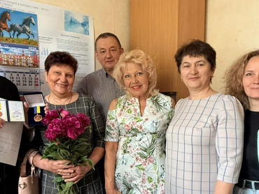 Почесного професора ПДМУ Валентина Шаповала відзначено нагрудним знаком ректора з нагоди 85-річного ювілею