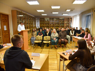 «Omnius sapientissimus» у ПДМУ: традиційний інтелектуальний батл об’єднав студентів / “Omnius sapientissimus” at PSMU: a traditional intellectual battle brought students together