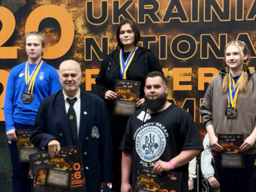 Студентка ПДМУ – чемпіонка України з пауерліфтингу та рекордсменка у присіданні / A PSMU student – Ukrainian powerlifting champion and squat record holder