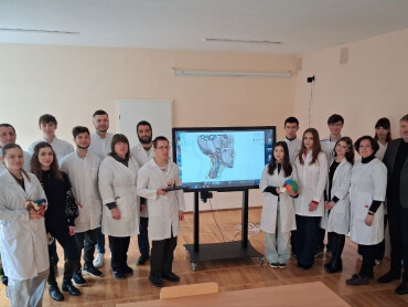 Анатомічні препарати та імерсивні технології: засідання студентської наукової групи кафедри анатомії людини ПДМУ