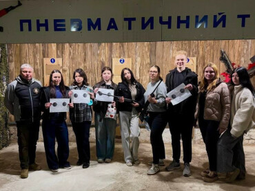Студенти ПДМУ удосконалювали навички стрільби з пневматичної рушниці