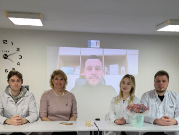 На кафедрі ортодонтії ПДМУ відбулося засідання студентської наукової групи у змішаному форматі