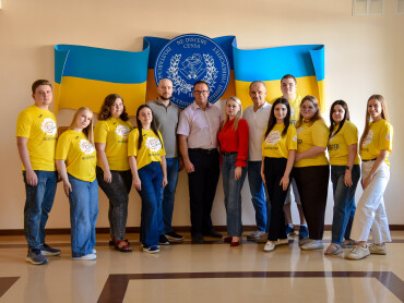 5 вересня — Всесвітній день благодійності / September 5 — World Charity Day