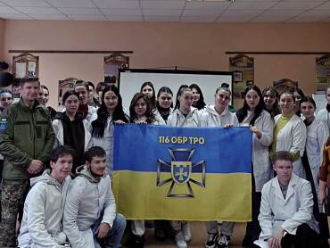 Сучасні виклики «гібридної війни» обговорили на гостьовій лекції / Current Challenges of “Hybrid Warfare” Discussed in Guest Lecture