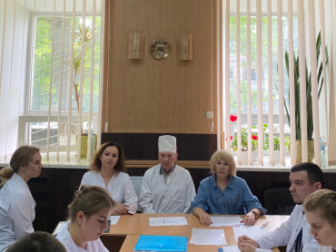 Проміжне оцінювання інтернів з внутрішніх хвороб: підсумки освітньої частини інтернатури