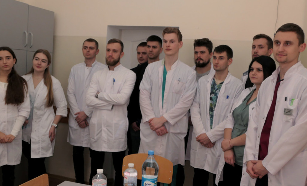 На кафедрі хірургії №4 ПДМУ відбулася проміжна атестація лікарів - інтернів 1 року навчання