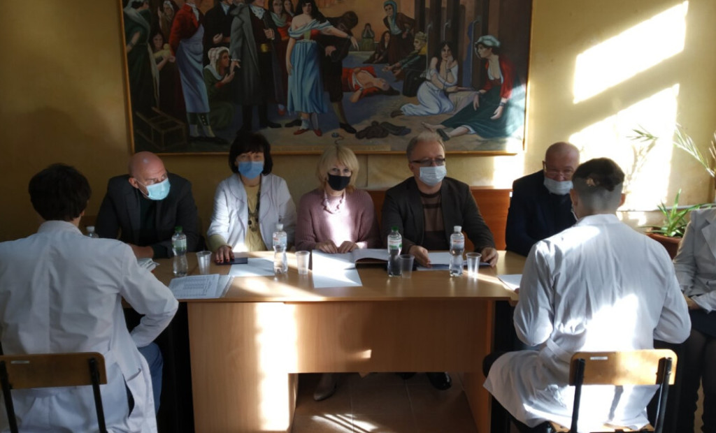 Державна атестація лікарів-інтернів: заключний етап