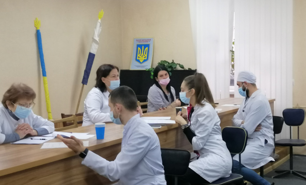 Відбулося проміжне оцінювання першого потоку лікарів-інтернів із фаху "Стоматологія"