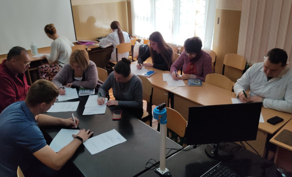 Лікарі-слухачі ознайомились з новітніми розробками та міжнародними стандартами ведення хворих