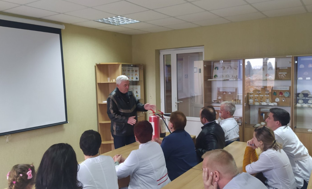 Під час пожежі діємо правильно: дотримуємось правил безпеки