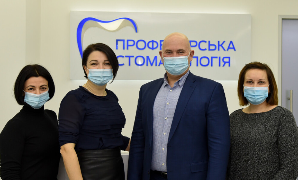 Відбувся розгляд та обговорення реставраційних робіт лікарів-інтернів–стоматологів, учасників ХХІІ Всеукраїнського професійного конкурсу «Шлях у світ майстерності»