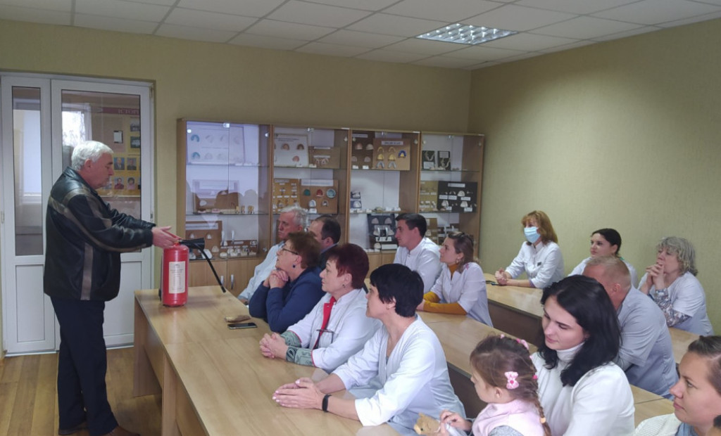 Під час пожежі діємо правильно: дотримуємось правил безпеки