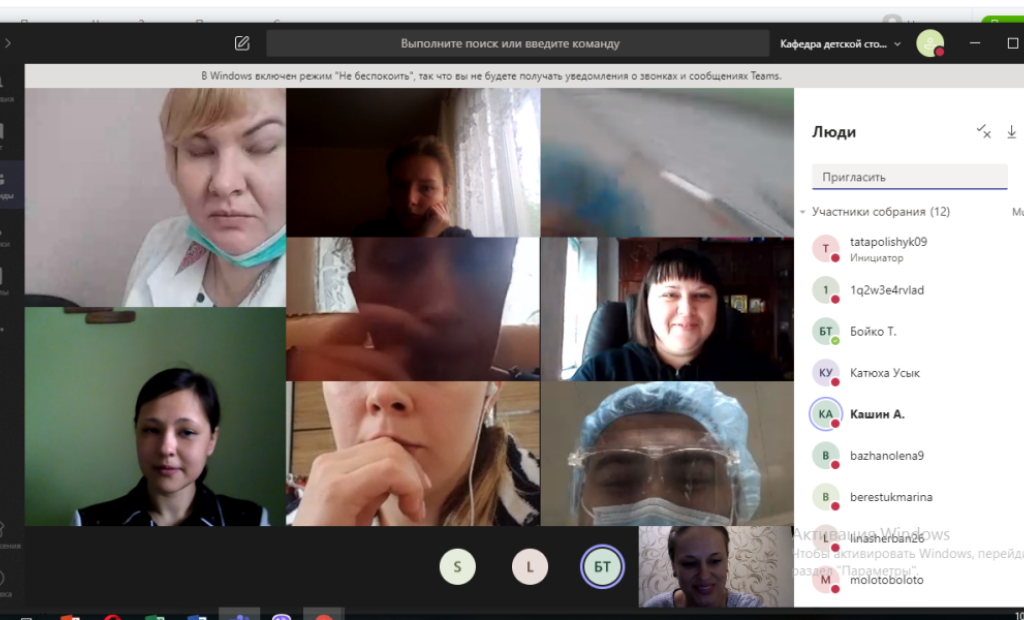 Триває цикл тематичного удосконалення для лікарів-стоматологів