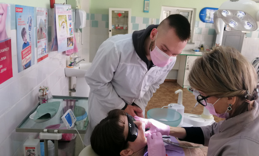 Освітня частина навчання для лікарів-інтернів-стоматологів вже стартувала