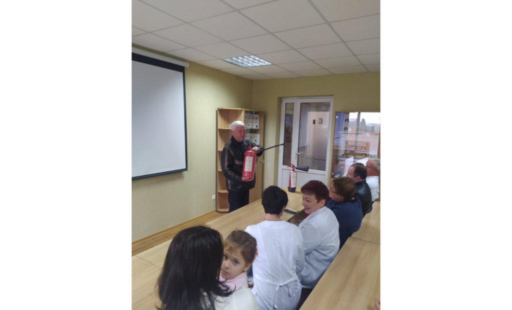 Під час пожежі діємо правильно: дотримуємось правил безпеки