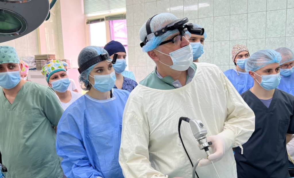 Розпочали роботу курси тематичного удосконалення: “Ендоскопічні функціональні технології в синусохірургії”