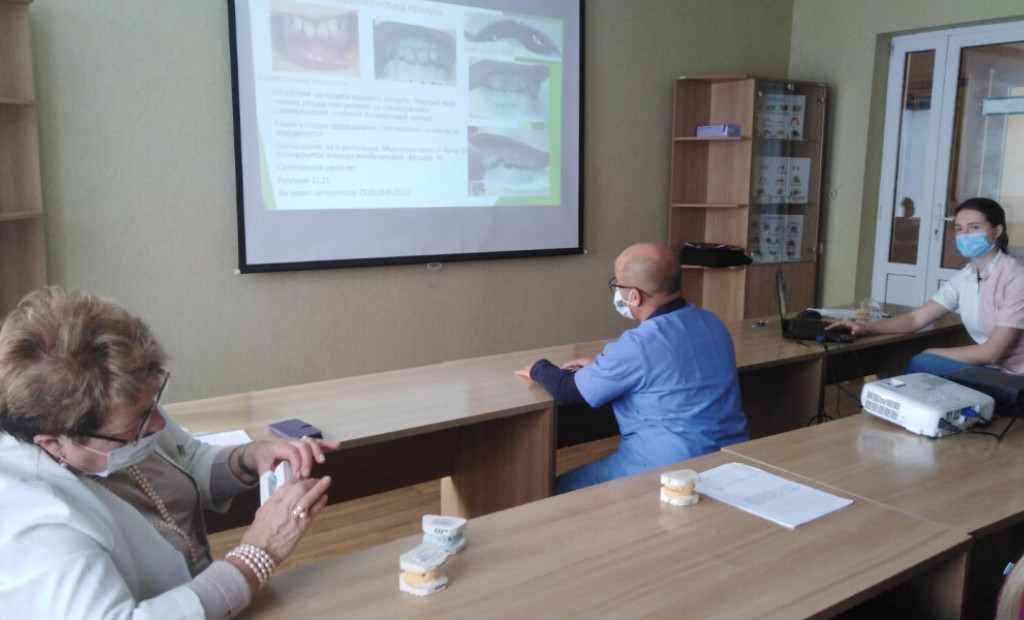 Продовжується навчання лікарів - стоматологів на циклі «Спеціалізація» за фахом «Ортодонтія»