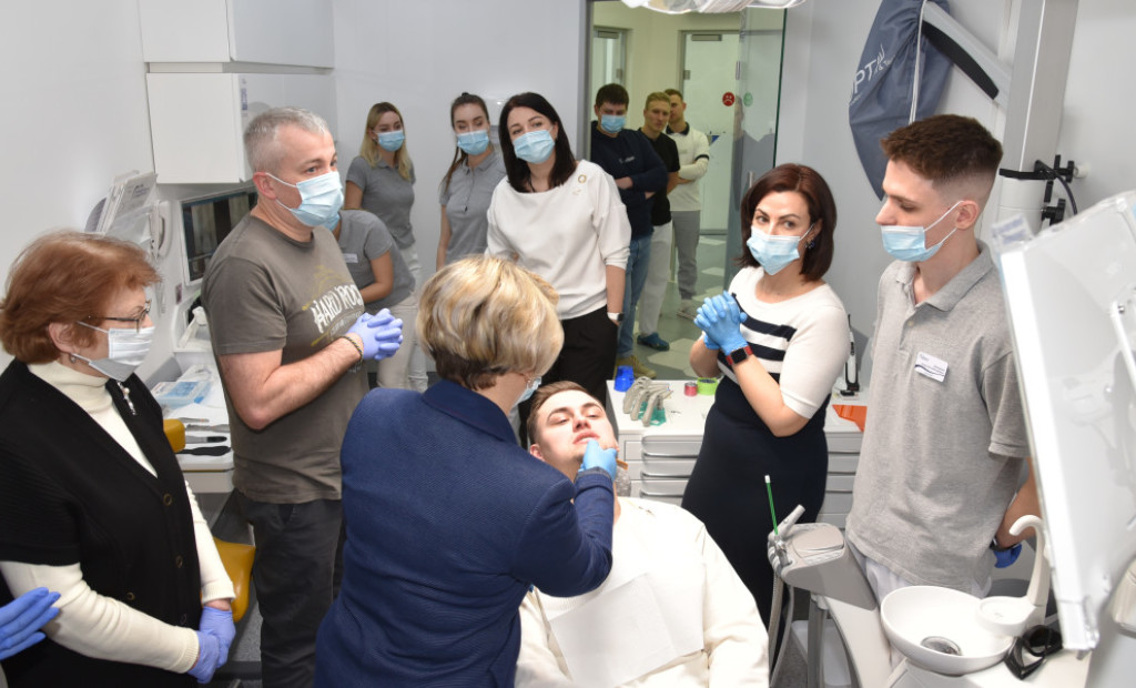 XXIV Всеукраїнський професійний конкурс лікарів-стоматологів «Шлях у світ майстерності» завершився: вітаємо переможців!