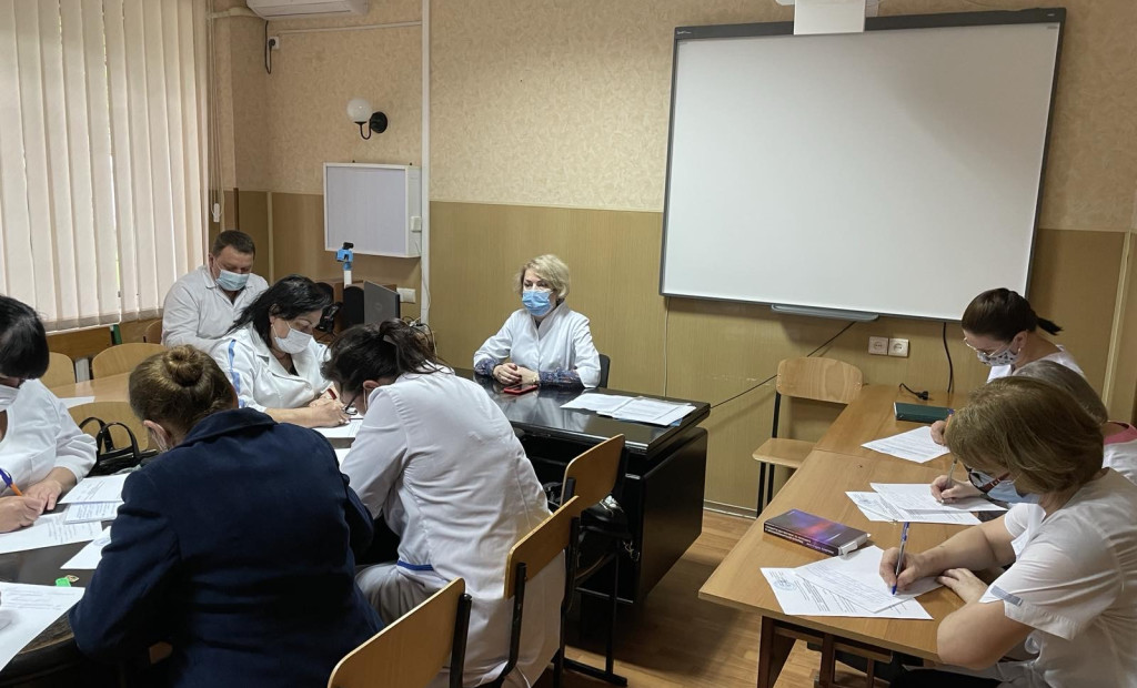 Кафедра сімейної медицини і терапії: завершення 2-х тижневого циклу тематичного удосконалення