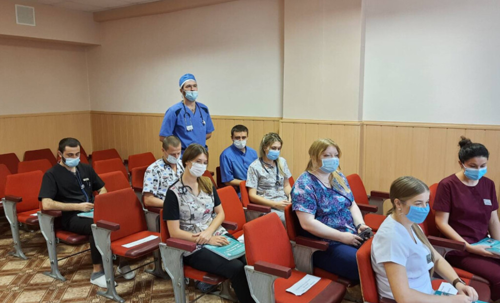 У всесвітній День анестезіолога лікарі-інтерни І року пройшли посвяту