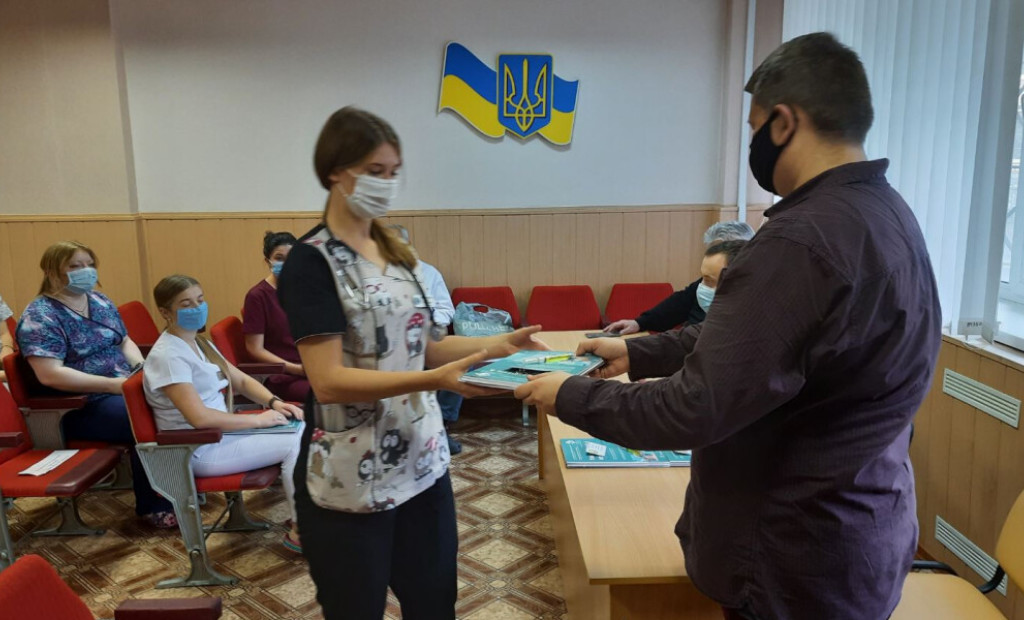 У всесвітній День анестезіолога лікарі-інтерни І року пройшли посвяту