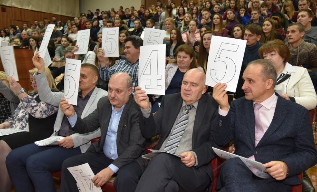 До Всесвітнього дня боротьби зі СНІДом