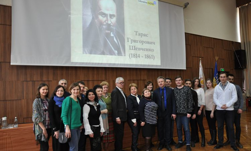 Кафедра післядипломної освіти лікарів-ортодонтів УМСА запросила у ці березневі дні в Академію відомих літераторів, краєзнавців