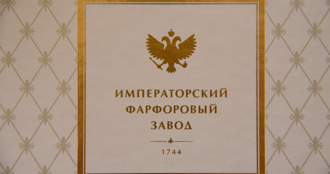 Випускниця завітала у рідні стіни ПДМУ з подарунками