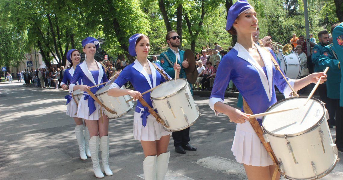 На марші – параді духових оркестрів