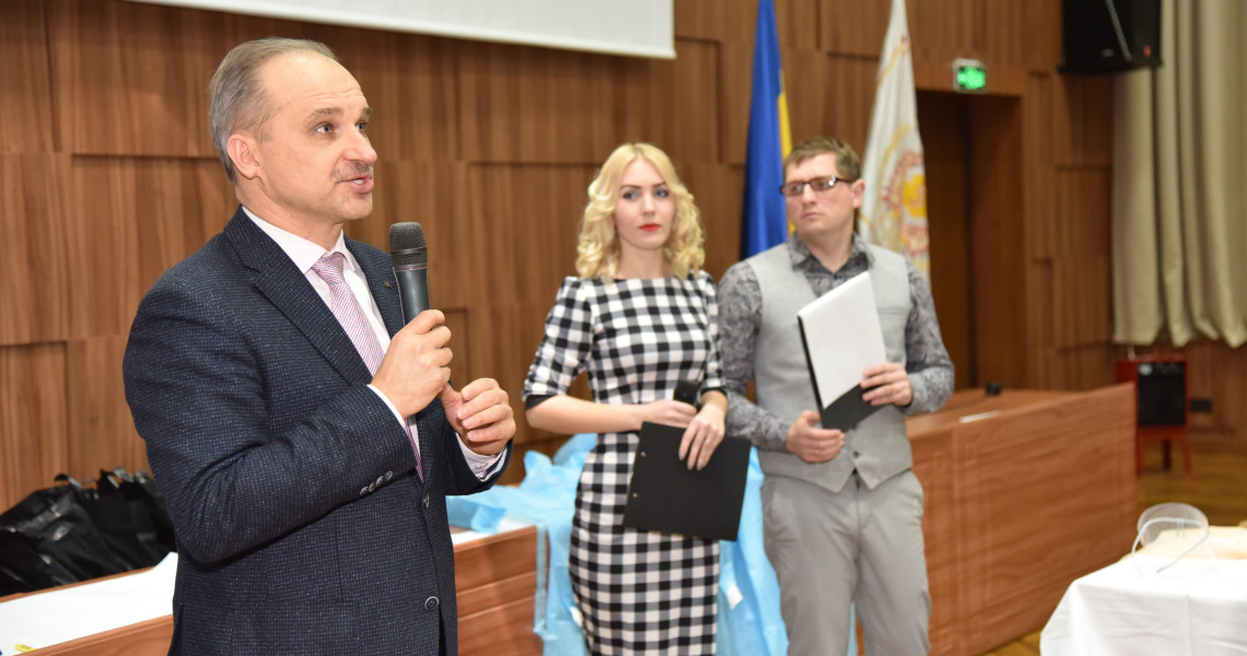 До Всесвітнього дня боротьби зі СНІДом