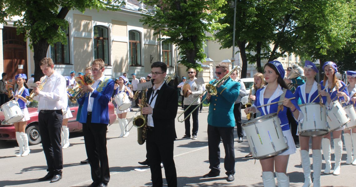 На марші – параді духових оркестрів