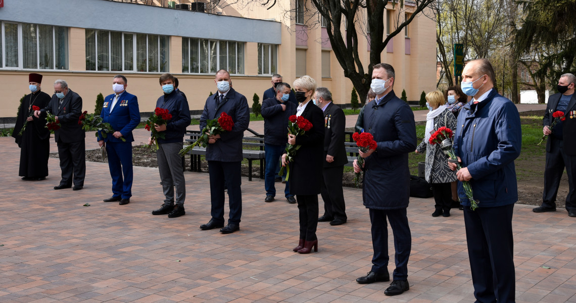 Виповнилося 35 років з дня аварії на ЧАЕС: академія вшанувала ліквідаторів страшної катастрофи