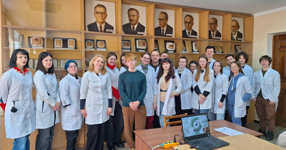 «Моральний маятник»: студентські дебати з етичних дилем медицини у ПДМУ / “Moral Pendulum”: Student Debates on Ethical Dilemmas in Medicine at PSMU