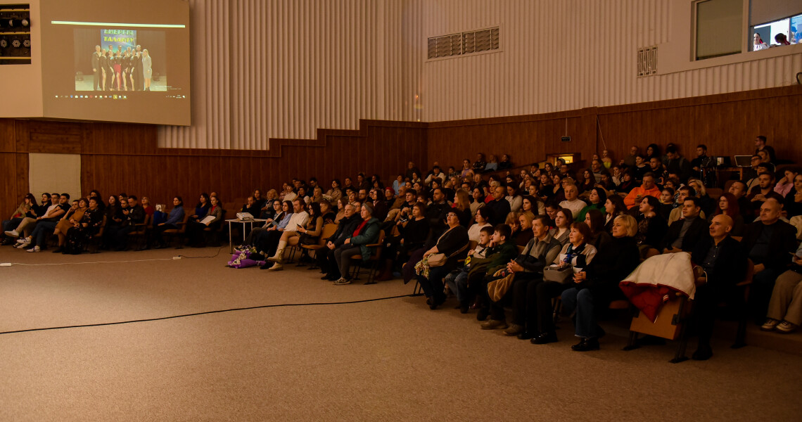 «15 років у ритмі»: ювілейний благодійний концерт ансамблю бально-спортивного танцю «Орхідея» ПДМУ