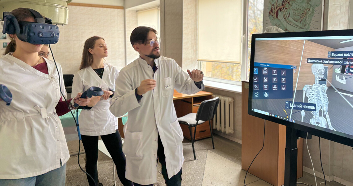 Співпраця кафедр заради формування досвідченого фахівця лікаря-стоматолога / Collaboration Between Departments to Foster Skilled Dental Professionals