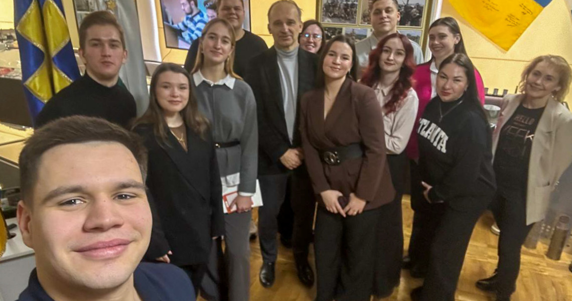 День музейного селфі: історія та сучасність у творчому форматі / Museum Selfie Day: history and modernity in a creative format