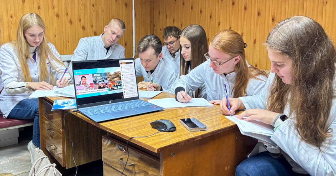 26-й Всеукраїнський радіодиктант національної єдності – 2025: враження / The 26th Nationwide Radio Dictation of National Unity – 2025: Impressions