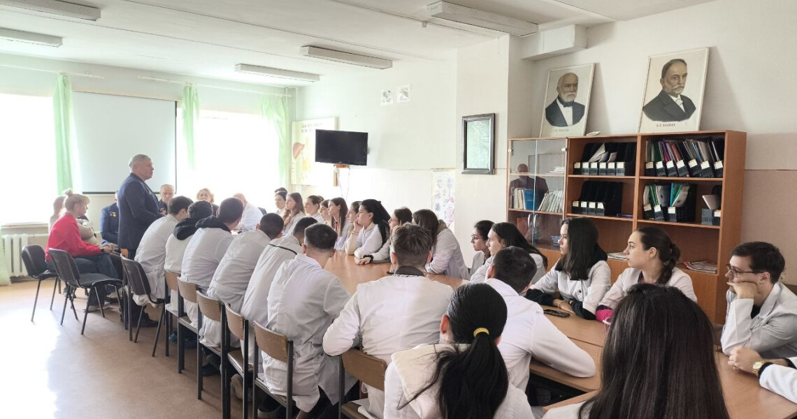 Круглий стіл за участі ліквідаторів Чорнобильської катастрофи: зустріч поколінь і пам’яті / Round Table with Chernobyl disaster Liquidators: A Meeting of Generations and Memory