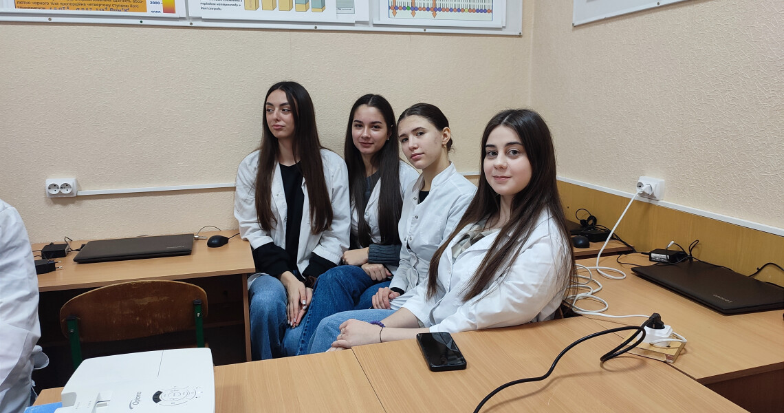 Виховний захід, присвячений Всесвітньому дню боротьби зі СНІДом : підсумки / Educational Event Dedicated to World AIDS Day: Summary