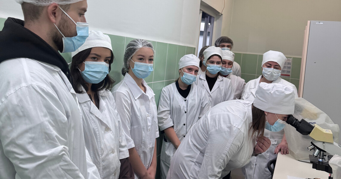 Роль мікроорганізмів у житті людини: як здобувачі освіти ПДМУ відзначили Міжнародний день мікроорганізмів