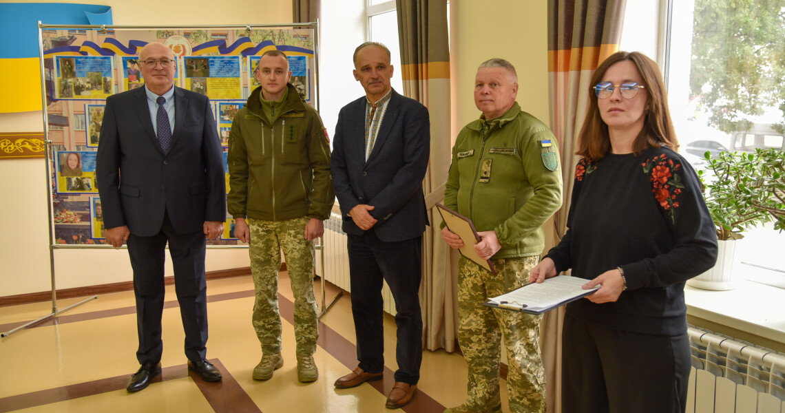 «Захисники України: шлях героїв і місія медиків» — у ПДМУ вшанували День захисників і захисниць України