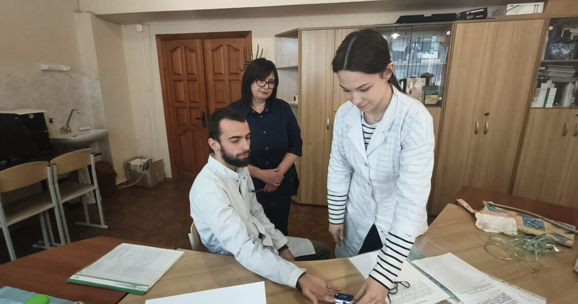 Всеукраїнська олімпіада у ПДМУ: майбутні стоматологи показали навички невідкладної допомоги / All-Ukrainian Olympiad at PSMU: Prospective Dentists Demonstrated Emergency Care Skills