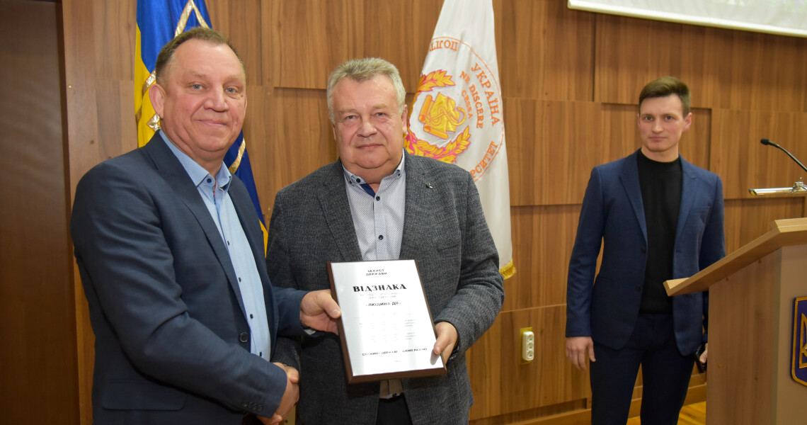 Вчена рада ПДМУ підбила підсумки 2025 року: звіт ректора, нагороди та досягнення університету / PSMU Academic Council Summarizes 2025: Rector’s Report, Awards and University Achievements