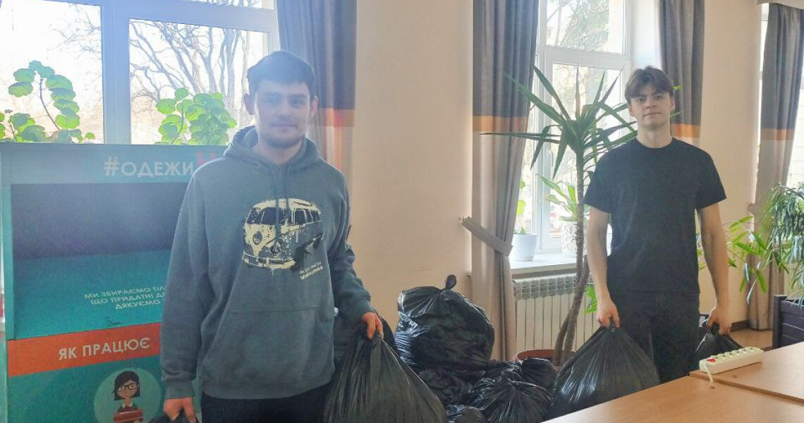 Стабільна турбота: студенти та викладачі ПДМУ підтримують тих, хто цього потребує / Steady Care: PSMU Students and Faculty Support Those in Need