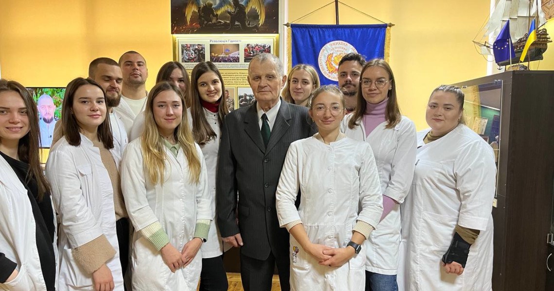 Шестикурсники ПДМУ поповнили знання з історії медицини та університету  / Sixth-year students of PSMU enriched their knowledge of the history of medicine and the university