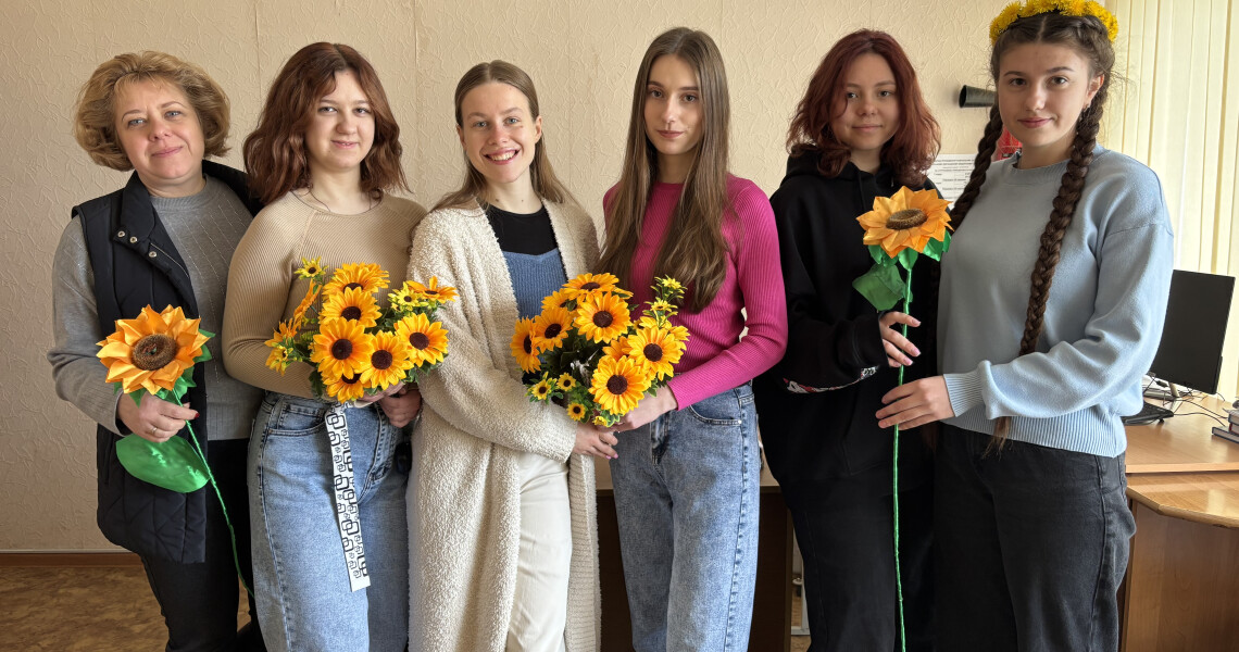 У ПДМУ відзначили Міжнародний день висаджування соняшника екологічною ініціативою / PSMU Marks International Sunflower Guerrilla Gardening Day with an Environmental Initiative