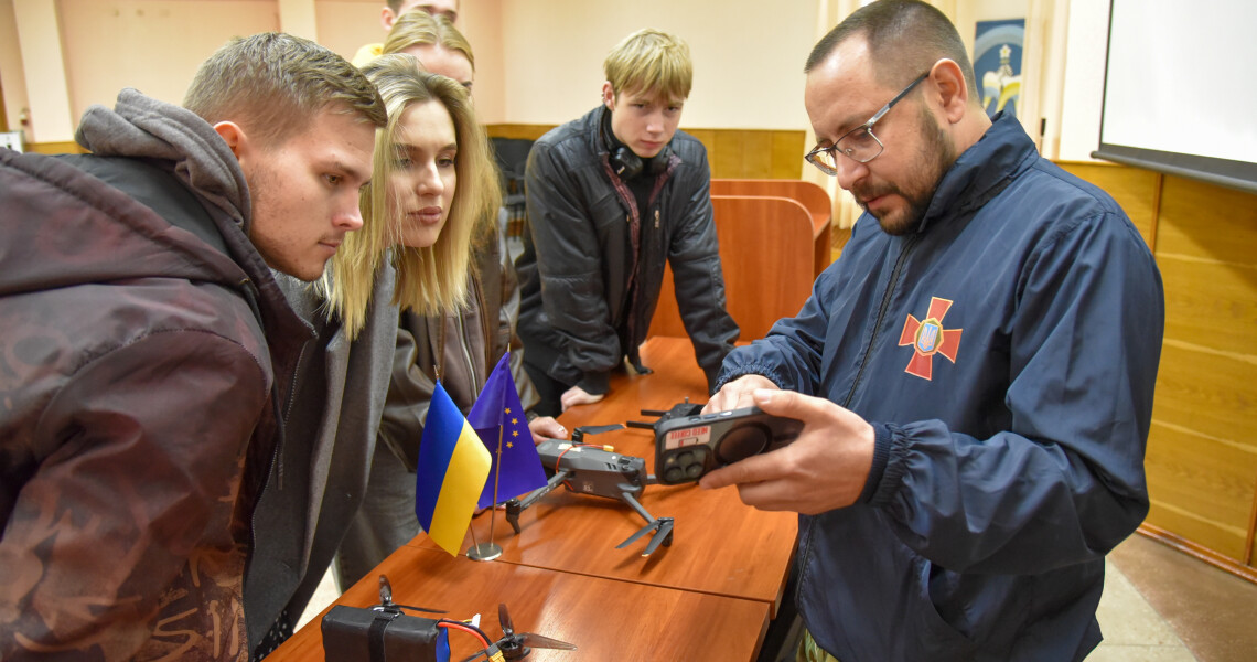 Дрони: від науки до війни — лекція для студентів ПДМУ / Drones: From Science to War — Lecture for PSMU Students
