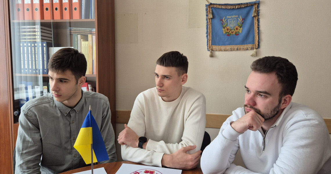 На медичному факультеті №1 обговорили проєкт оновленого герба / Redesigned Emblem Project Discussed at Medical Faculty No. 1
