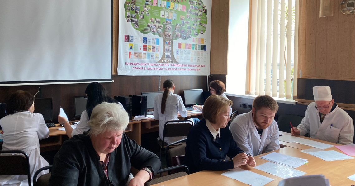 Інтерни спеціальності «Медицина невідкладних станів» успішно пройшли проміжне оцінювання